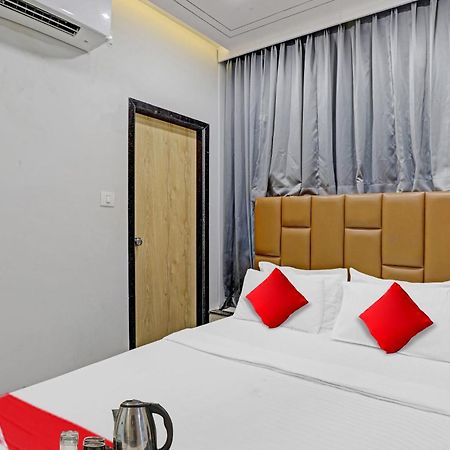 Hotel O Royal Orbit Surate Exterior foto