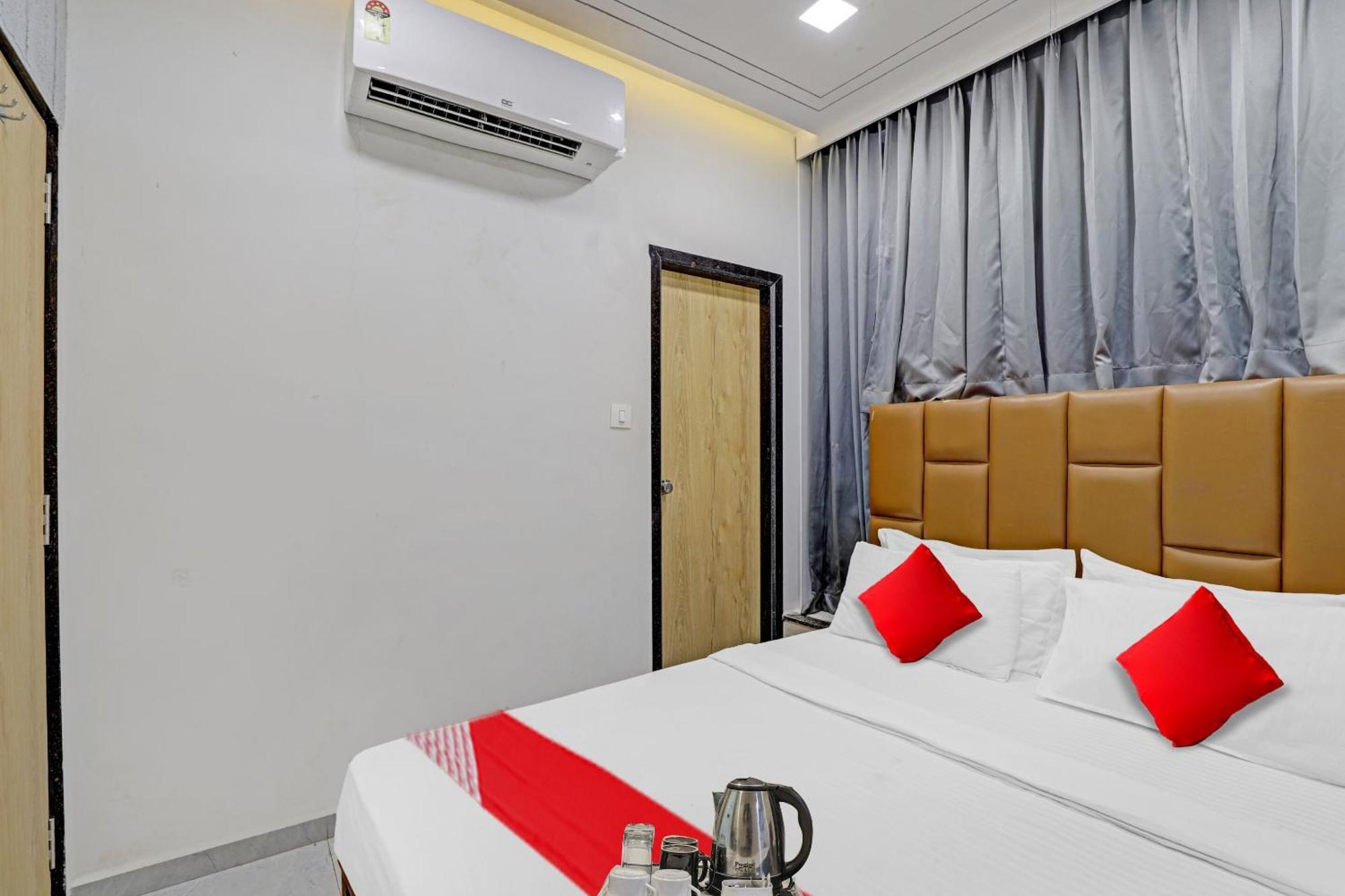 Hotel O Royal Orbit Surate Exterior foto