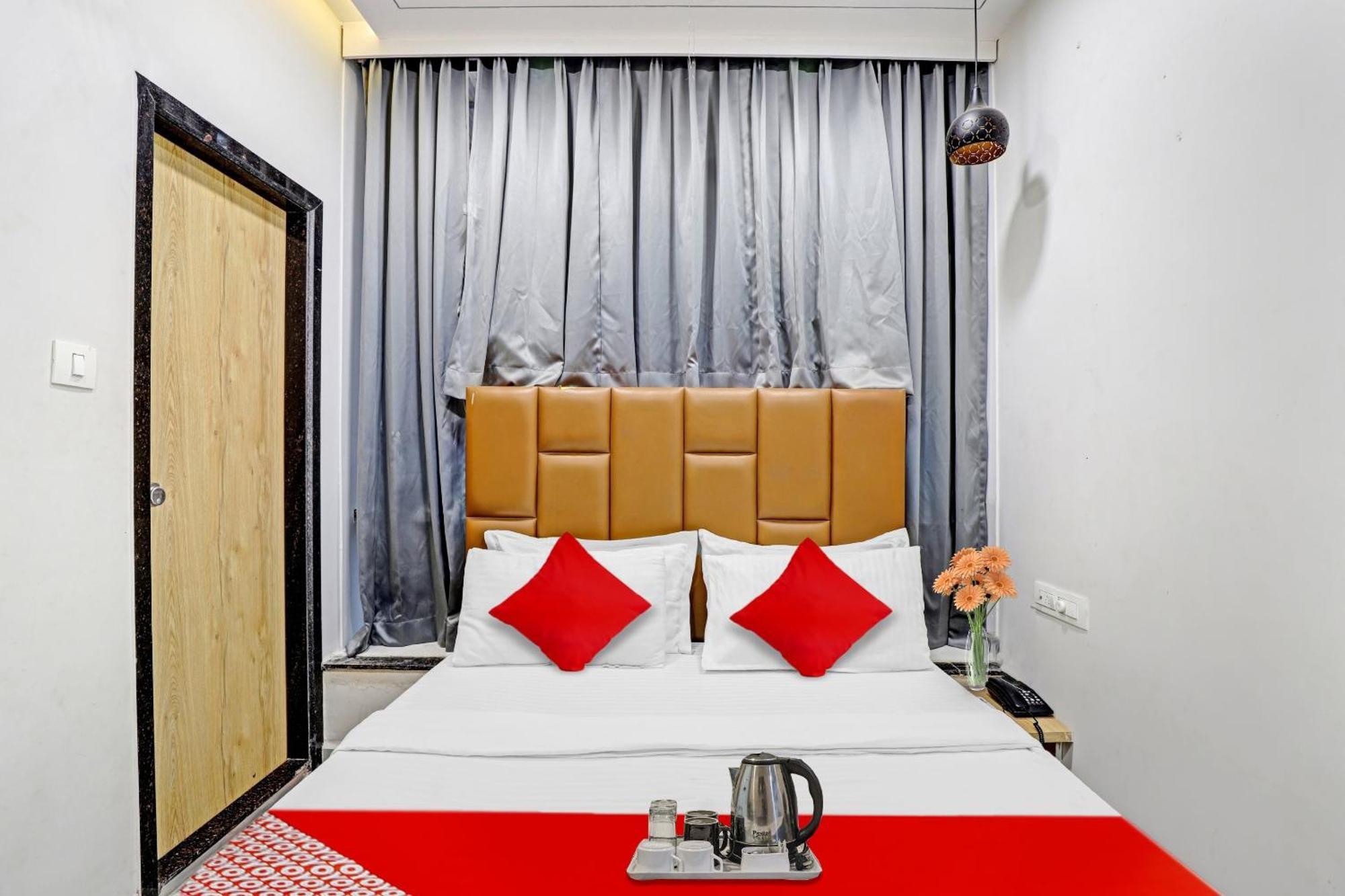 Hotel O Royal Orbit Surate Exterior foto
